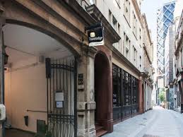 The website said the rooms were small and they were not wrong, but the hotel was slightly cheaper than the travelodge in covent garden and we were going to ronnie. Hotels Near Covent Garden Travelodge