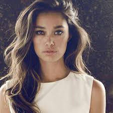 Sarah kellner (@SFloecklmueller)