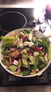 297 Kcal Smoked Pepper Mackerel Beetroot And Feta Salad Goodnutrition Physicalactivity Goodfood Vegetables Juicepl Food Snapchat Snap Food Healthy Recipes