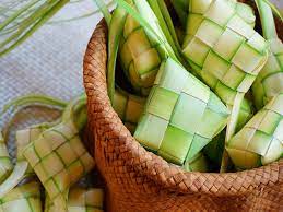 Another popular rice dish that you can see during hari raya aidilfitri in malaysia is lemang. The Guide To Hari Raya Aidilfitri In Singapore