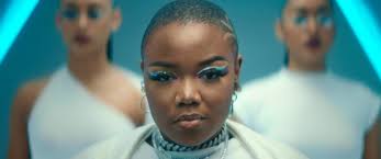 Hamzaa ft Miraa May 'In Between' by Loona Riia