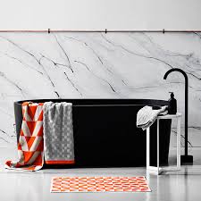 Vasche da bagno di diverse forme e misure completano l'ambiente con un tocco di design. Vasche Da Bagno Standard Da Incasso O Pannellata Tu Quale Scegli Blog Stile Bagno