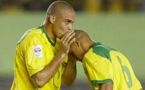 Soccer player ronaldo starred for the brazilian national team and several european clubs over the early life. Roberto Carlos Slept With Ronaldo More Than With His Wife