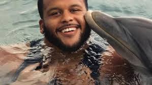 Donald Dolphin's Instagram, Twitter & Facebook