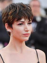 Jun 16, 2021 · tagli capelli corti donna: Tagli Capelli Primavera Estate 2021 I Look Migliori Da Scegliere