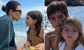 The eldest kardashian sister and her man and took a very different tact from kim's for their visit. Kourtney Kardashian Age Kids Instagram Net Worth Boyfriend Dating