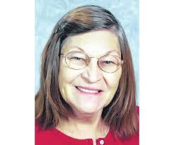 Elizabeth Mowery's Instagram, Twitter & Facebook