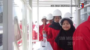 Maybe you would like to learn more about one of these? Kunjungan Industri Dan Study Tour Smk Migas Cepu 2019 Youtube