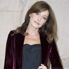 Carla Bruni Sa Mere Est Son Sosie Au Meme Age Photos Elle