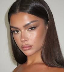 Nikki McGrath (nikolettaxo)