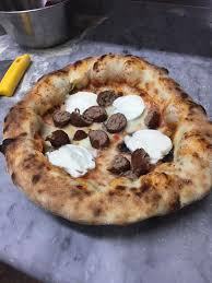 Spaccanapoli is a restaurant in crotone. Pizzeria Spacca Napoli Photos Crotone Italy Menu Prices Restaurant Reviews Facebook