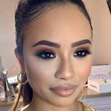 Ellen Cunningham Makeup Artist