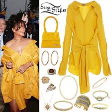 Rihanna S Clothes Outfits Steal Her Style Page 7