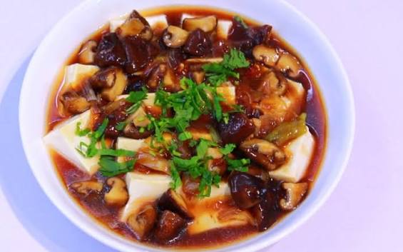 Steamed tofu with shiitake