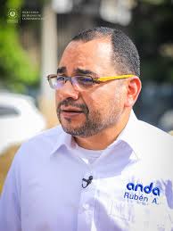 ANDA y Fovial trabajan en una cárcava formada en la 25 avenida sur, San  Salvador