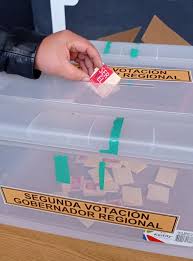 Las elecciones de gobernadores regionales se harán cada cuatro años. Los Nuevos Gobernadores Regionales De Todo Chile Diario Y Radio U Chile