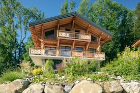 Le chalet et le jardin idéal pour les jeux des enfants le chalet.vous accueillent dans leur gîte pour 4 à 6 personnes : Constructeur De Chalets Bois En Haute Savoie 74 Et Savoie 73 Chauvin Sas