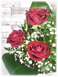 Scegliete il nostro bouquet express. 3 Vantity Red Mazzo 3 Rose Rosse Florempire