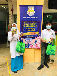 Kelab keceriaan dan landskap smk seri sentosa telah mengadakan satu gabungan projek akuakultur bersama universiti putra dan panitia rbt serta khidmat nasihat unit pertanian dbkl. Gerobok Rezeki October 6 Smk Sri Sentosa Kuchai Lama Kk Group