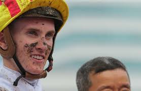 Self-imposed handicap the only one Chad Schofield has to fear as he builds 