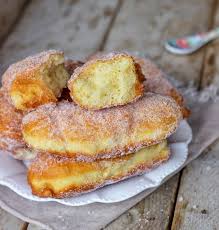 Zeppole Zuccherate Di Patate Dolci Fritti Lievitati Nel 2021 Dolci Fritti Frittelle Di Patate Dolci Dolci