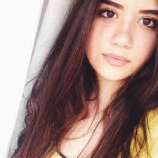 Elena Fricano (@ElenaFricano)