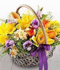 Pin By Fancy Shoe Queen 3 On Baskets Of Flowers Basket Flower Arrangements Spring Flower Arrangements Easter Flower Arrangements