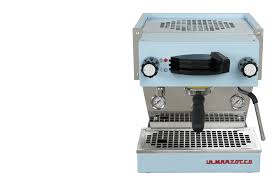 Connect the espresso machine to a power supply that is rated in accordance with the serial plate on the espresso machine. Linea Mini La Marzocco