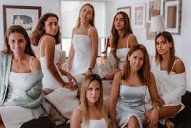 Carolina patrocínio revela que a melhor dica que recebeu sobre amamentação foi pôr couves no peito. Mae De Carolina Patrocinio Reune As Filhas Em Almoco De Natal