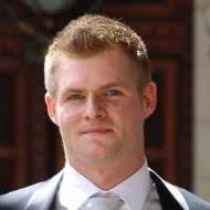 300+ profilů „Brosche“