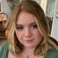 Rebekah Stump's Instagram, Twitter & Facebook