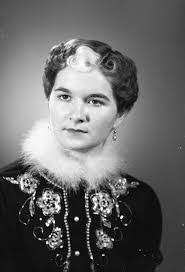 Jean Minton's Instagram, Twitter & Facebook