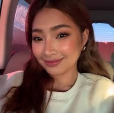 Colet na hindi nag smile added...