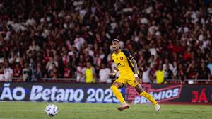 Internacional negocia a contratação do atacante Derik Lacerda, do Cuiabá