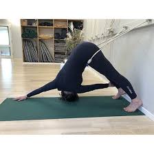 Yoga Sequence For Strengthening Immune System From Glenn Ceresoli Bodil Mauritzen Strengthen Immune System Yoga Sequences Immune System