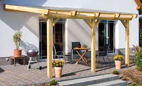 Aufbau Einer Leimholz Terrassenuberdachung Terrassenuberdachung Uberdachung Terrasse Uberdachungen