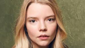 The Truth About Anya Taylor-Joy's Eyesight
