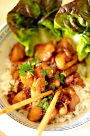Poulet Au Caramel A La Citronnelle Un Plat Vietnamien Rapide Et Facile Cuisine Asiatique Cuisine Recette Asiatique