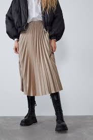 Plisseret Nederdel Med Satin Look Nederdele Og Bermudashorts Dame Zara Danmark Plisseerock Faltenrock Outfit Hosen Damen