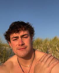 Oliver Edmonds (@oliveredmondss) • Instagram photos and videos