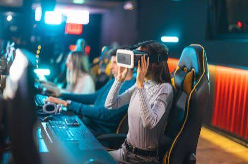 The Evolution of Entertainment: From Ancient Activities to Modern Digital Experiences