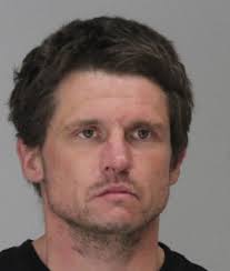 CAUDLE, EDWARD 35 WHITE M CHARGES: POSS CS PG 1/1-B <1G ( Bond: 0.00 1 )