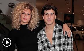 Mario casas junto a sus hermanos óscar, sheila y christian. Blanca Suarez Como Es Como Cunada Los Hermanos De Mario Casas Responden