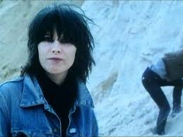 There aren't any songs here that match up with brass in pocket, back on the chain gang, middle of the road, or the pretenders' other classics, but the songs are smart and feel honest. Pretenders Back On The Chain Gang Hd Hq 1982 The Pretenders Chrissie Hynde Music Memories
