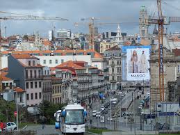 Portugalia are suficiente locuri listate ca patrimoniu mondial de catre unesco si minunatii naturale si culturale pentru a atrage. Review Of Portugalia Flight From Porto To London In Economy