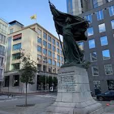 Dictionnaires de référence, étymologie, phonétique, citations littéraires définitions du mot brabançon, brabançonne. Photos At La Brabanconne De Brabanconne Brussel 1 Tip