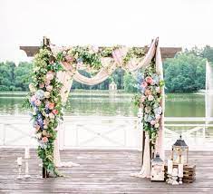 Pin By Christi Catalano On Arka Tserimonia Bek Wedding Arch Flowers Wedding Arch Ceremony Archway
