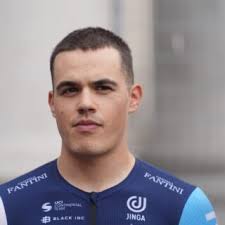 Noah Hobbs Archieven