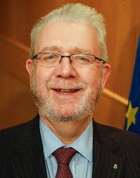 Michael Russell (politico)