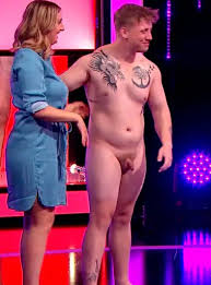 Naked Attraction: 30 concorrenti nudi della nuova edizione - BitchyX